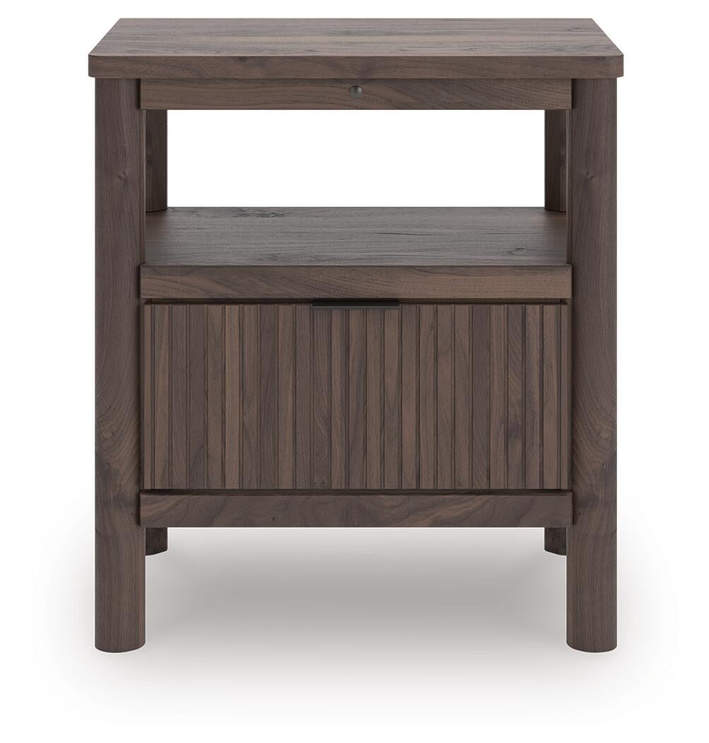 Pamytta Full Panel Bed, Dresser, Mirror and Nightstand