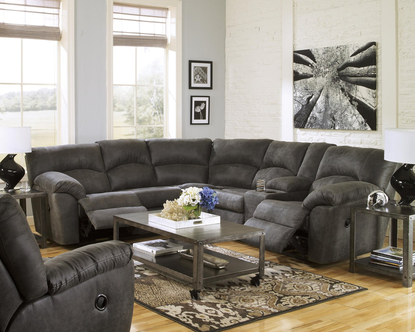 Tambo 2-Piece Reclining Sectional